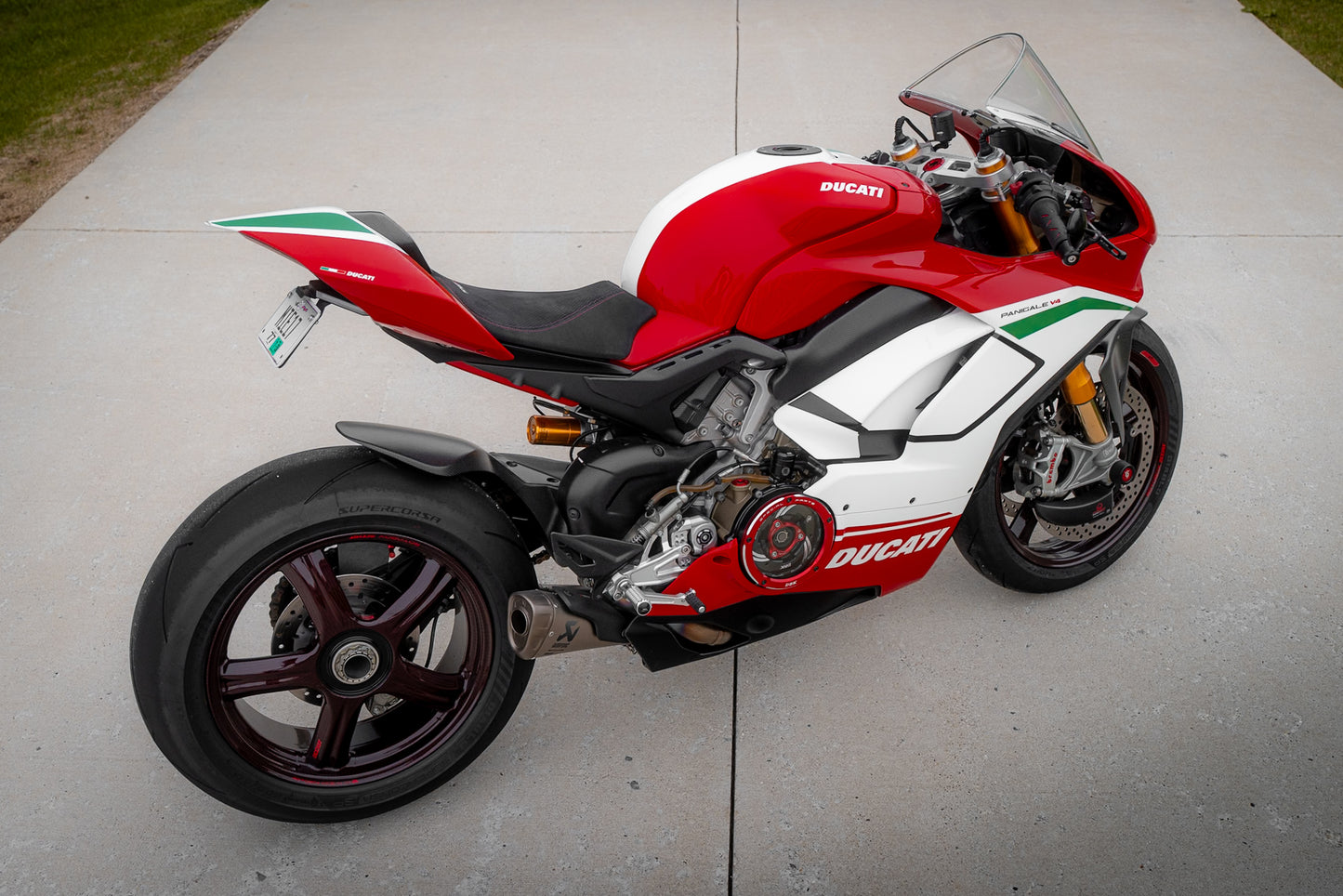 DUCATI V4 SPECIALE DIGITAL ARTWORK
