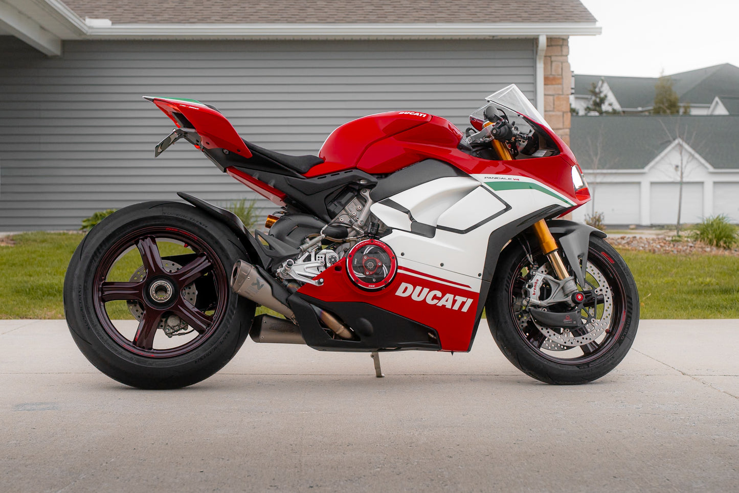 DUCATI V4 SPECIALE DIGITAL ARTWORK